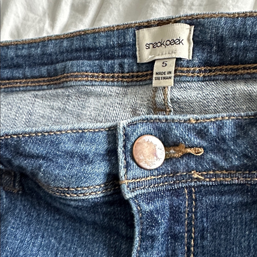 Distressed Blue Jeans - Picture 5 of 5